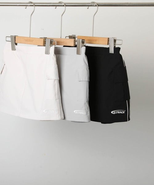 URBAN CHERRY（アーバンチェリー）の「【U.TRACK】カーゴデザインキュロットスカート（スカート・キッズ・グレー/ブラック/アイボリー・150cm/140cm/130cm/120cm/110cm）」の4枚目の写真