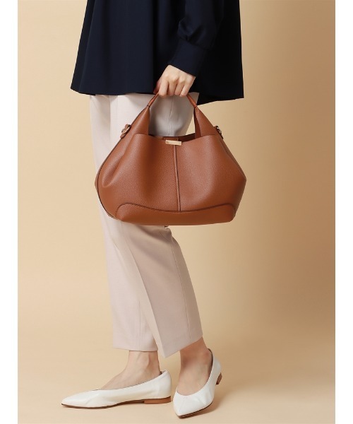 SUIT SQUARE（スーツスクエア）の「WEB限定 ハンドバッグ 型押しフェイクレザー（ハンドバッグ・レディース・アイボリー/ブラウン/グリーン・F）」の3枚目の写真