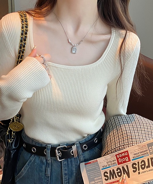 Girly Doll(ガーリードール)の「スクエアネックニットリブニット(ニット/セーター・レディース・ホワイト/ブラウン/ベージュ/アイボリー/ブラック・FREE)」の21枚目の写真