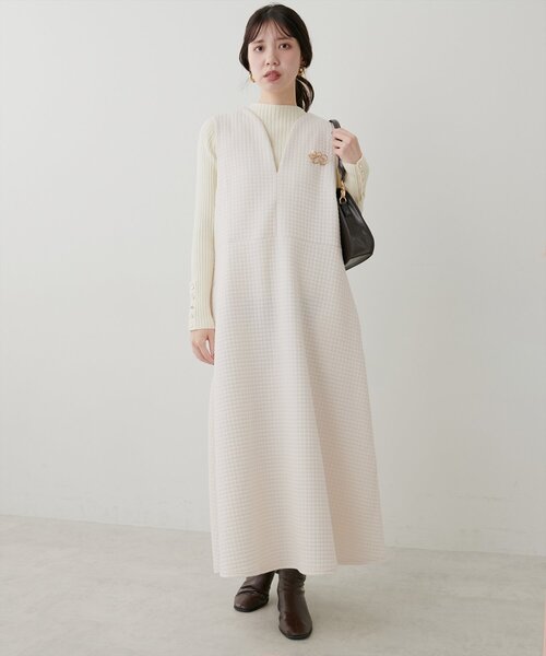 natural couture（ナチュラルクチュール）の「【mamamo】Wzipスクエアキルトカットワンピース（ワンピース・レディース・オフホワイト/チャコールグレー/ブラック・FREE）」の13枚目の写真