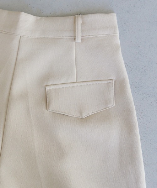 CLEIO（クレイオ）の「【CLEIO】ベルト付き　ハイウエストショートタックパンツ（その他パンツ・レディース・モカ/ベージュ/チャコールグレー/アイボリー/ブラック・FREE）」の14枚目の写真