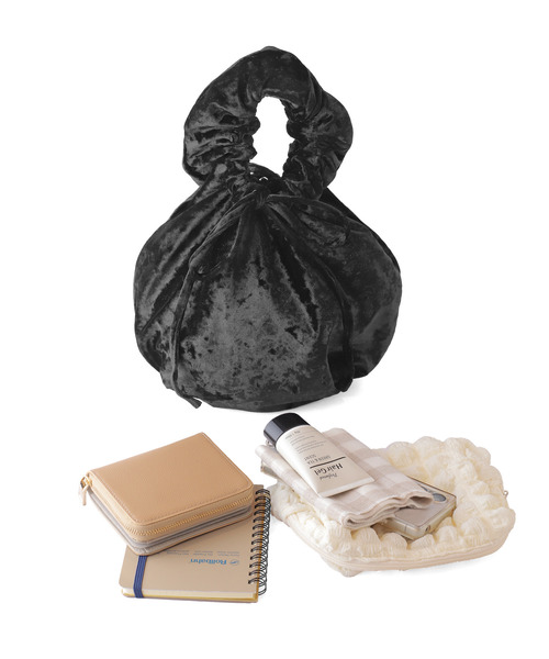 ANEMONE（アネモネ）の「ギャザーハンドルクラッシュベロアバッグ（ハンドバッグ・レディース・ライトブラウン/クリアブルー/ブラック/ベージュ・FREE）」の12枚目の写真