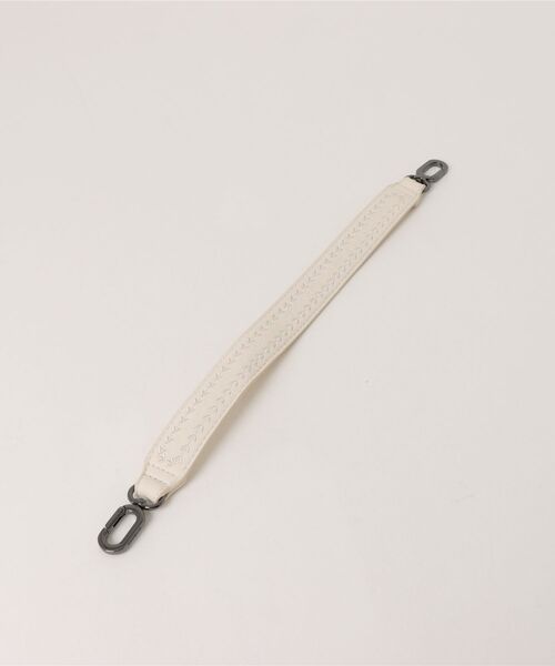 Desigual（デシグアル）の「スタッズアクセントホワイトショルダーバッグ（ボディバッグ/ウエストポーチ・レディース・ホワイト・FREE）」の5枚目の写真