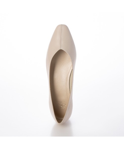 Riz raffinee（リズラフィーネ）の「センターシームパンプス（パンプス・レディース・ブラウン/アイボリー/ブラック・23cm/24.5cm/24cm/23.5cm/22.5cm）」の7枚目の写真