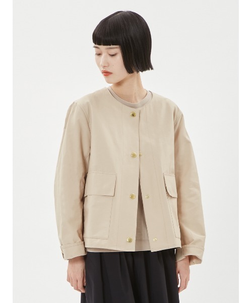 Barbour（バブアー）の「ラウンド ノーカラー ライトウェイト ジャケット"Japan Exclusive"（ノーカラージャケット・レディース・ブラック/ベージュ/ライトベージュ・SMALL/MEDIUM）」の3枚目の写真