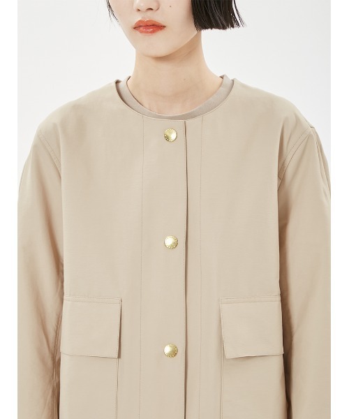 Barbour（バブアー）の「ラウンド ノーカラー ライトウェイト ジャケット"Japan Exclusive"（ノーカラージャケット・レディース・ブラック/ベージュ/ライトベージュ・SMALL/MEDIUM）」の6枚目の写真