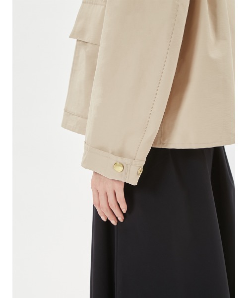 Barbour（バブアー）の「ラウンド ノーカラー ライトウェイト ジャケット"Japan Exclusive"（ノーカラージャケット・レディース・ブラック/ベージュ/ライトベージュ・SMALL/MEDIUM）」の10枚目の写真