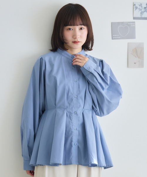 RU.TI.LE(ルチル)の「【RU.TI.LE】ノーカラーウエストタックブラウス(シャツ/ブラウス・レディース・ホワイト/ブラック/ブルー/グレイッシュベージュ・MEDIUM)」の4枚目の写真