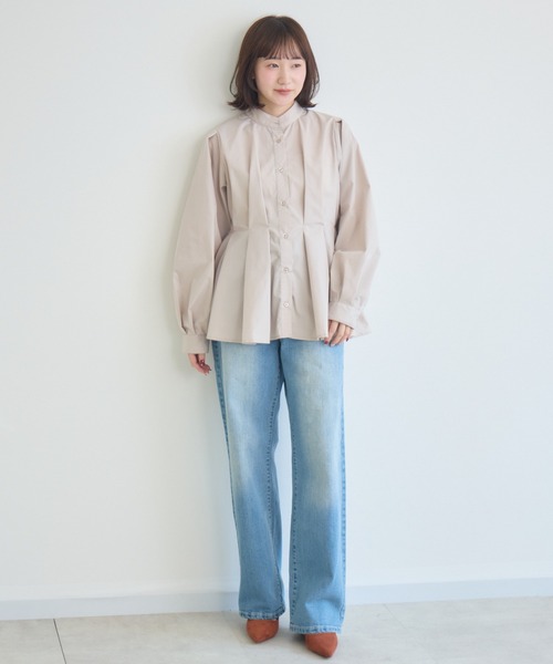 RU.TI.LE(ルチル)の「【RU.TI.LE】ノーカラーウエストタックブラウス(シャツ/ブラウス・レディース・ホワイト/ブラック/ブルー/グレイッシュベージュ・MEDIUM)」の18枚目の写真