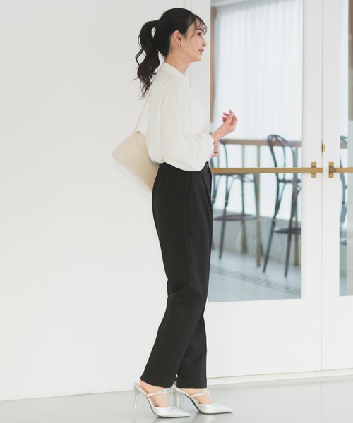 CELEN(セレン)の「【洗える/防シワ加工/UV加工/花粉防止】タックボウタイブラウス 長袖(シャツ/ブラウス・レディース・ホワイト/ブルー/ピンクベージュ・L/M/S)」の17枚目の写真