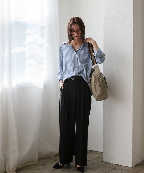 VitaFelice（ヴィータフェリーチェ）の「本革2wayスクエアボストンバッグ（ボストンバッグ・レディース・ブラック/ダークグレー/ベージュ系・FREE）」の12枚目の写真