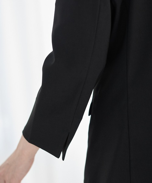 Honeys(ハニーズ)の「【ストレッチ・ウォッシャブル・イージーケア・接触冷感】8分袖2つ釦テーラードジャケット(テーラードジャケット・レディース・ネイビー/ベージュ/ブラック/グレー・3L/L/LL/M/S)」の13枚目の写真