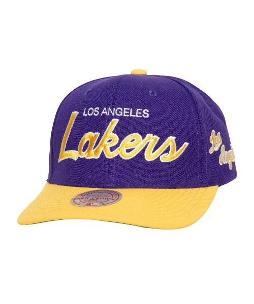 Mitchell&Ness(ミッチェル&ネス)の「Mitchell & Ness NBA TEAM SCRIPT 2.0 PRO SNAPBACK(ミッチェル&ネス NBA チーム スクリプト 2.0 プロ スナップバック)(キャップ・メンズ・パープル系/レッド系・FREE)」の2枚目の写真