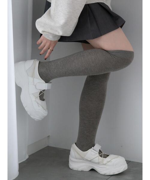 ehka sopo(エヘカソポ)の「ストラップスニーカー(スニーカー・レディース・ブラック/オフホワイト/グレー・M/L)」の2枚目の写真