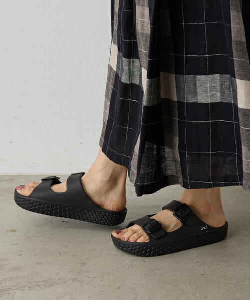 BEARDSLEY（ビアズリー）の「リカバリーサンダル(ダブルベルト)（サンダル・レディース・ベージュ/ブラック・SMALL/LARGE/MEDIUM）」の2枚目の写真