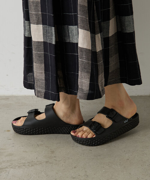 BEARDSLEY（ビアズリー）の「リカバリーサンダル(ダブルベルト)（サンダル・レディース・ベージュ/ブラック・SMALL/LARGE/MEDIUM）」の5枚目の写真