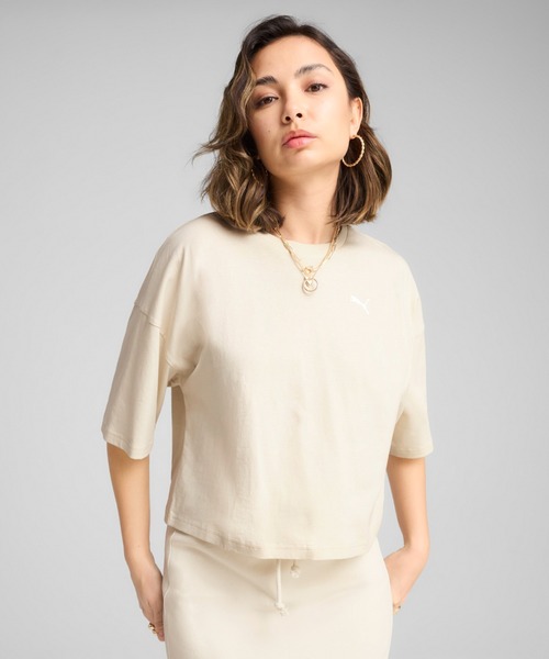 PUMA（プーマ）の「PUMA プーマ ウィメンズ ワードローブ ESS オーバーサイズ ショート 半袖 Tシ（Tシャツ/カットソー・レディース・オフホワイト/ブラック/パープル/カーキ・X-SMALL/MEDIUM/SMALL/LARGE/X-LARGE）」の2枚目の写真