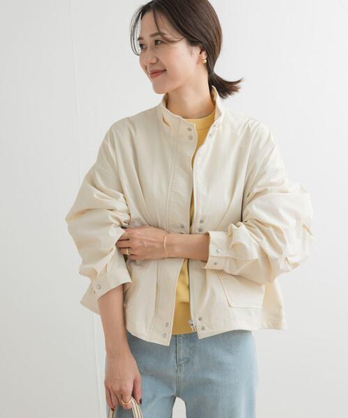 URBAN RESEARCH DOORS（アーバンリサーチドアーズ）の「ショート丈マウンテンパーカー（マウンテンパーカー・レディース・チャコールグレー/アイボリー・MEDIUM）」の15枚目の写真