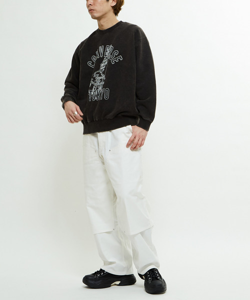 CONVERSE TOKYO（コンバーストウキョウ）の「PIGMENT DYE GUITAR LOGO SWEAT（スウェット・レディース・ブラック/ホワイト/サックスブルー・SMALL/MEDIUM）」の4枚目の写真