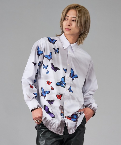 REGIEVO(レジエボ)の「鮮やかなバタフライプリントシャツ(シャツ/ブラウス・メンズ・ブラック/オフホワイト・MEDIUM/LARGE)」の13枚目の写真