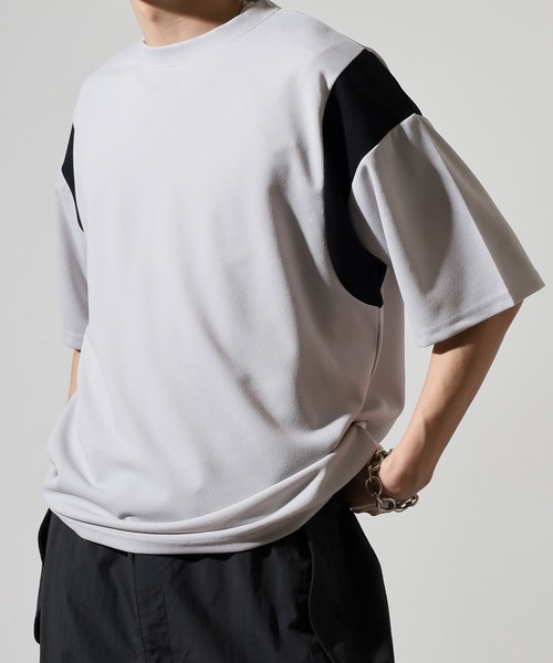 FUNALIVE(ファンアライブ)の「吸水速乾 UVカット ストレッチ ワイドシルエット 梨地 カットジョーゼット デザイン 切替 TEE(Tシャツ/カットソー・メンズ・ライトグレー/ネイビー/ブラック系/ライトブラウン/ネイビー系/ブラック/ブラウン系/ライトグレー系・M/L/LL)」の4枚目の写真