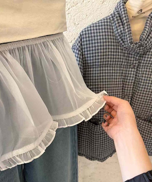 ROOPTOKYO（ループトウキョウ）の「シアー素材 ミニスカート（スカート・レディース・アイボリー・FREE）」の4枚目の写真