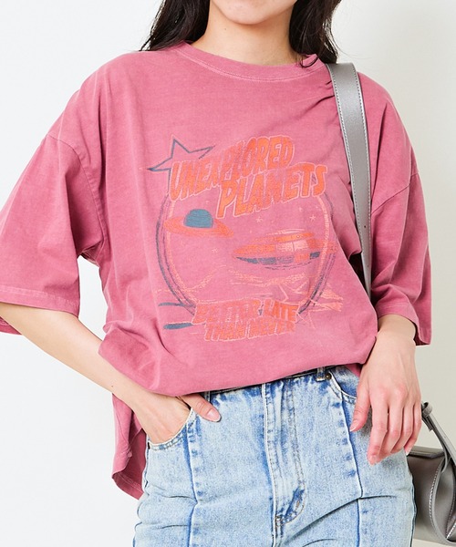 GORGE（ゴージ）の「《ピグメント加工×ヴィンテージ風ロゴ》ユニセックス ビッグTシャツ 半袖 古着風 春夏秋対応（Tシャツ/カットソー・レディース・スミクロ/ブルー/ピンク・F）」の6枚目の写真