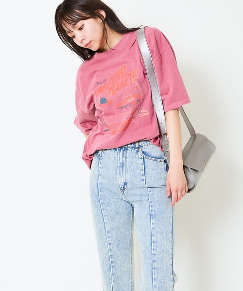 GORGE（ゴージ）の「《ピグメント加工×ヴィンテージ風ロゴ》ユニセックス ビッグTシャツ 半袖 古着風 春夏秋対応（Tシャツ/カットソー・レディース・スミクロ/ブルー/ピンク・F）」の14枚目の写真