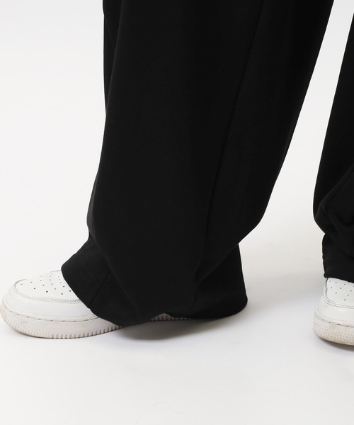 MLB】刺繍ロゴウエストカットバレルレッグスウェットパンツ BACK