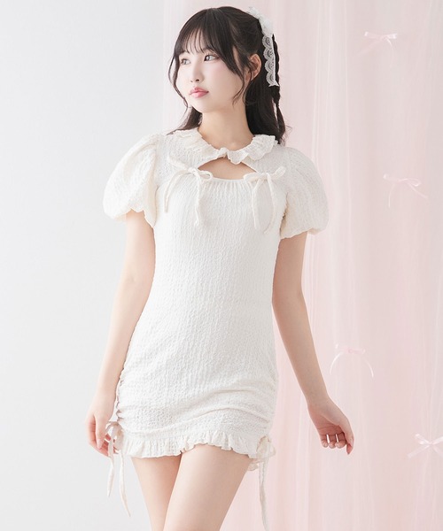 DearMyLoveRose（ディアマイラブローズ）の「オープンリボンドロストシャーリングワンピース（ワンピース・レディース・オフホワイト/ブラック/ベビーピンク・LARGE/LL/3L/MEDIUM）」の2枚目の写真