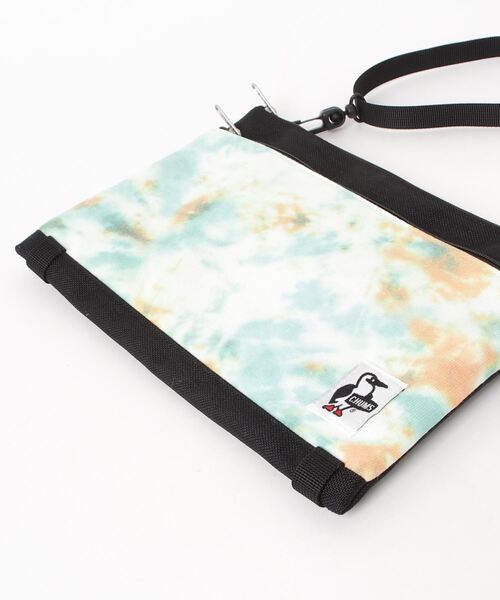 CHUMS（チャムス）の「チャムス CHUMS Two Necked Shoulder Sweat Nylon（ショルダーバッグ・メンズ・その他・ONE SIZE）」の2枚目の写真