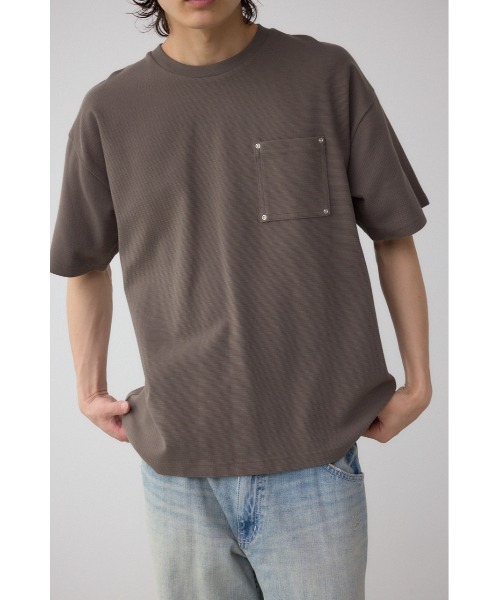 AZUL by moussy（アズールバイマウジー）の「スタッズポケットリップルTシャツ（Tシャツ/カットソー・メンズ・グレー/ブラック/ホワイト・MEDIUM/LARGE）」の3枚目の写真