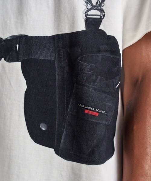 ANDERSSON BELL（アンダースンベル）の「Andersson Bell/アンダーソンベル/UNI UTILITY V TROMPE  L’OEIL T（Tシャツ/カットソー・レディース・ホワイト・M/L）」の8枚目の写真