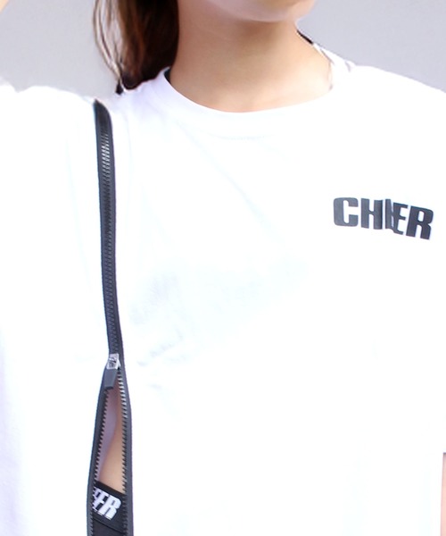 CHEER（チアー）の「フロントジップデザインBIGTEE（Tシャツ/カットソー・レディース・ホワイト・S/M）」の4枚目の写真