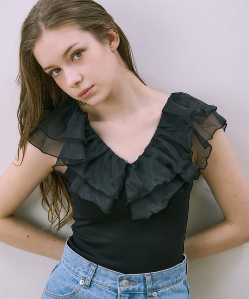 Luan(ルアン)の「【Luan】SWAN'S FRILL BODY SUIT/フリルボディースーツ(キャミソール・レディース・ブラック/ベージュ・FREE)」の1枚目の写真