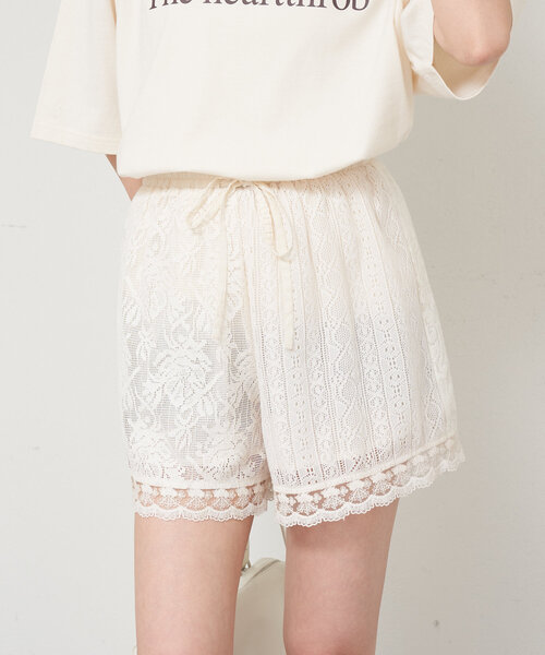 Chloé ホワイト 総レースダイヤモンドパターン ショートパンツ Chloé ホワイト 総レースダイヤモンドパターン ショートパンツ