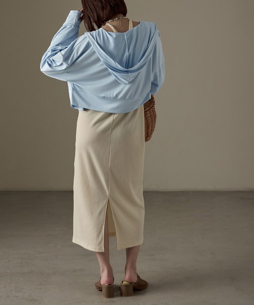 Fashion Letter（ファッションレター）の「UPF50+ 接触冷感 指穴付き クロップド丈ラッシュガードパーカー（ラッシュガード・レディース・ブルー系その他/ブラック/ベージュ/ホワイト・M～Ｌ/L～LL）」の19枚目の写真