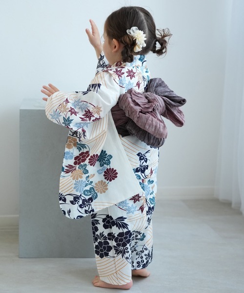 utatane(ウタタネ)の「キッズ浴衣3点セット utatane きなりにえんじとからしの花輪(浴衣・キッズ・キナリ・110cm/100cm/120cm/130cm)」の4枚目の写真