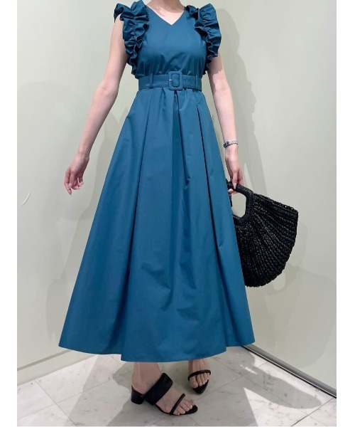 AND COUTURE(アンドクチュール)の「ショルダーフリルベルト付きワンピース(ワンピース・レディース・ブラック/ダークグリーン・FREE)」の7枚目の写真