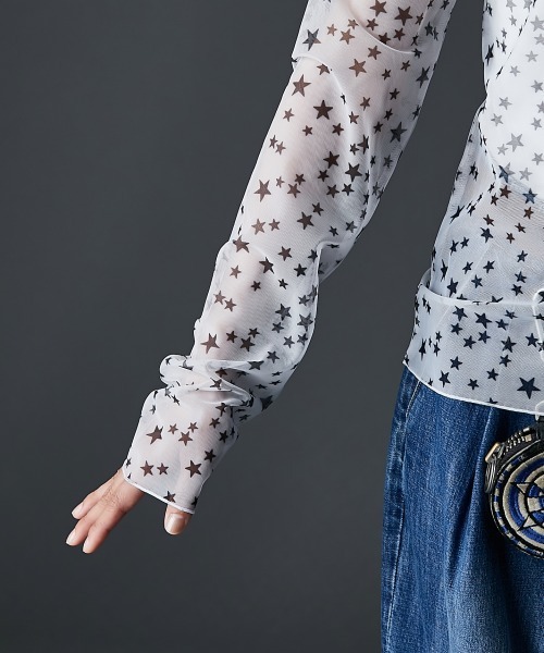 GEVS.（ジェイヴィス）の「星プリントハイネックプルオーバー(透け素材)＜大きいサイズ有＞GEVS.（Tシャツ/カットソー・レディース・アイボリー/ブラック・M/L/LL/3L/4L/5L）」の14枚目の写真