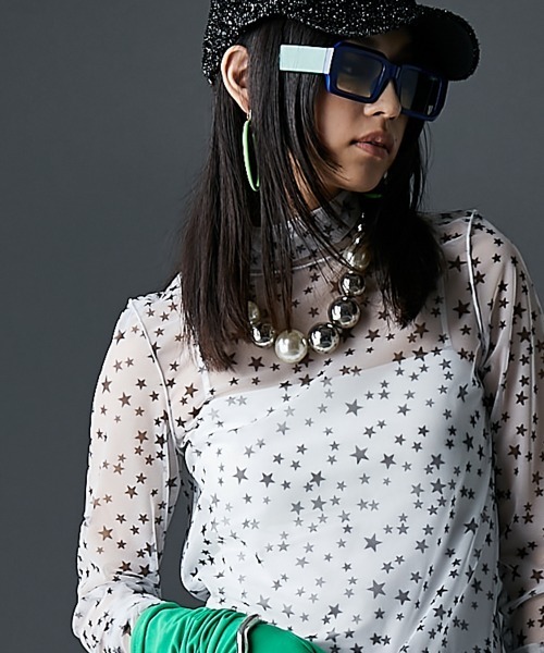 GEVS.（ジェイヴィス）の「星プリントハイネックプルオーバー(透け素材)＜大きいサイズ有＞GEVS.（Tシャツ/カットソー・レディース・アイボリー/ブラック・M/L/LL/3L/4L/5L）」の19枚目の写真