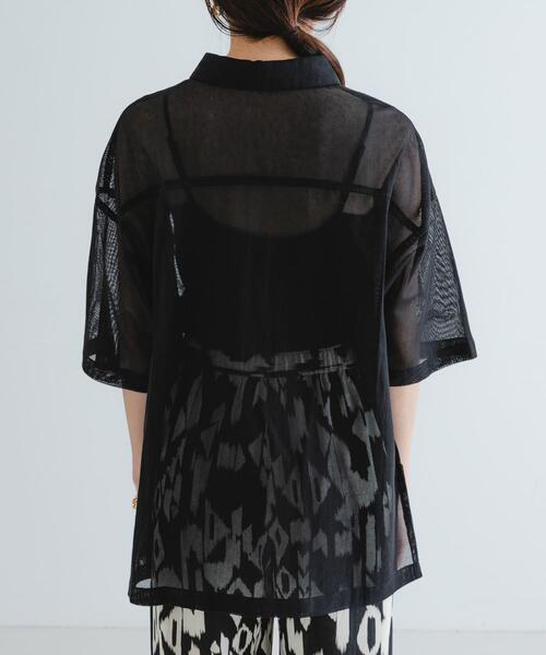 URBAN RESEARCH（アーバンリサーチ）の「コットンカラミシアーオーバーシャツ（シャツ/ブラウス・レディース・ブラック/オフホワイト・FREE）」の12枚目の写真