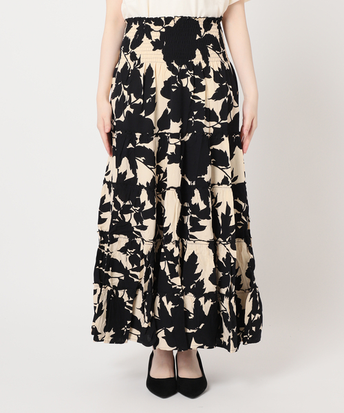 journal standard L'essage(ジャーナルスタンダードレサージュ)の「《追加》《別注》【LUSANA / ルサーナ】RUFFLE TIRED MAXI SKIRT:スカート(スカート・レディース・オートミール/ブラック系その他・SMALL)」の13枚目の写真