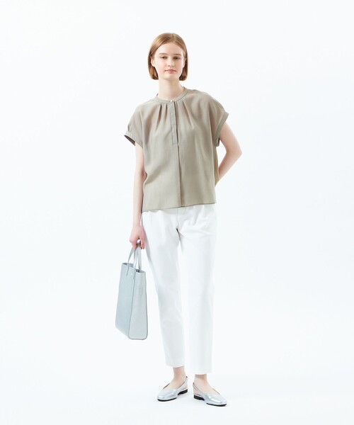 MACKINTOSH PHILOSOPHY（ﾏｯｷﾝﾄｯｼｭ ﾌｨﾛｿﾌｨｰ）の「ドレープローンコンビブラウス（シャツ/ブラウス・レディース・ベージュ/ブラック/オフホワイト・36/38）」の6枚目の写真