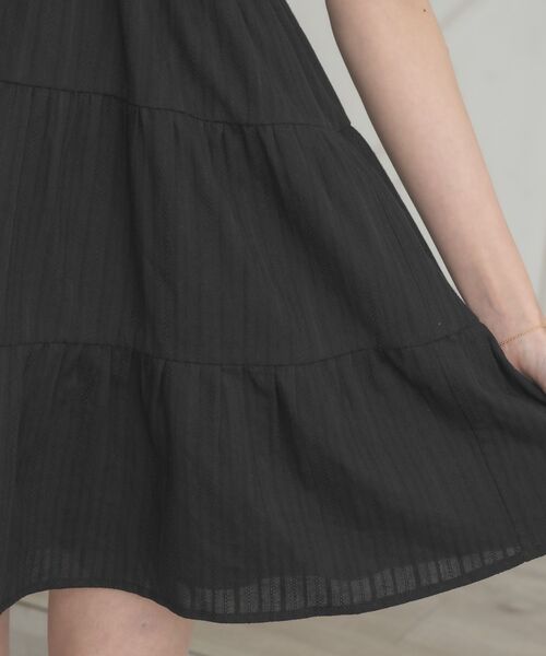 ems excite（エムズエキサイト）の「バラモチーフ付ミニキャミOP（ワンピース・レディース・イエロー/ホワイト/ブラック・FREE）」の7枚目の写真