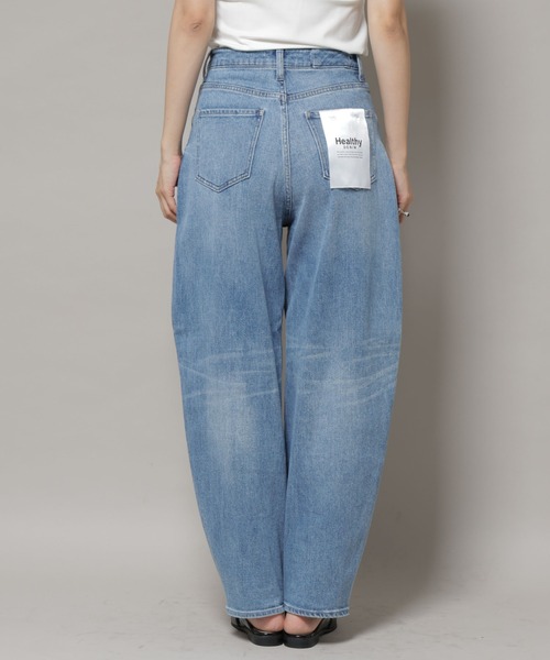 Healthy denim（ヘルシーデニム）の「Healthy DENIM/Corn ワイドカーブデニム（デニムパンツ・レディース・ライトブルー・24/23/22）」の11枚目の写真