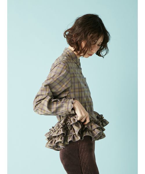 LILY BROWN（リリーブラウン）の「ホイップフリルヘムブラウス（シャツ