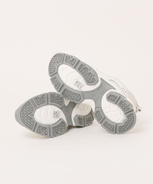 STEVE MADDEN（スティーブマデン）の「グラフィカルソールスニーカー/S.MADDEN ANIMATES-VA（スニーカー・レディース・ホワイト×グレー・22.5cm/23.0cm/23.5cm/23.5-24/24.0cm/24.5cm/25.0cm）」の8枚目の写真