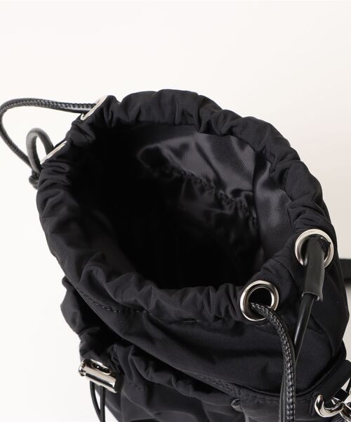 NICOLE white（ニコルホワイト）の「巾着ショルダーBAG（ショルダーバッグ・レディース・ブラック/グレー/アイボリー・FREE）」の9枚目の写真