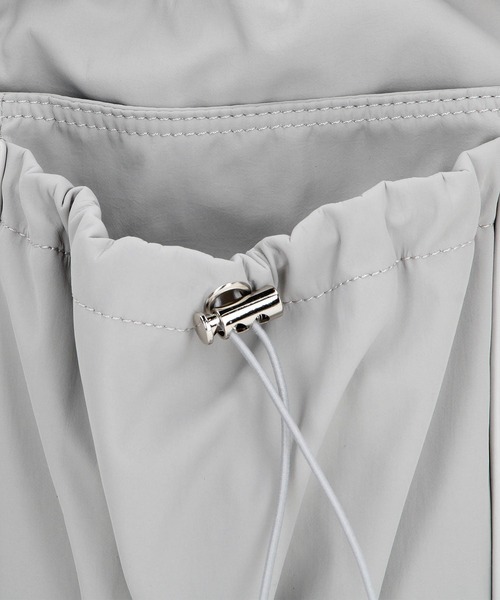 NICOLE white（ニコルホワイト）の「巾着ショルダーBAG（ショルダーバッグ・レディース・ブラック/グレー/アイボリー・FREE）」の4枚目の写真